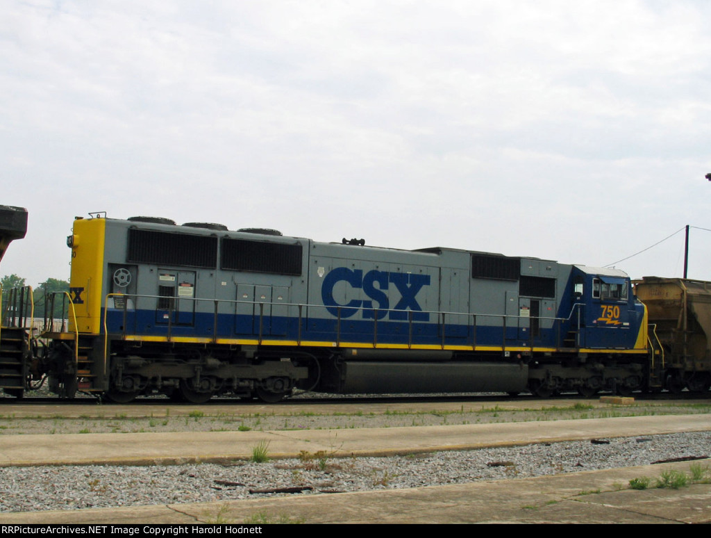 CSX 750